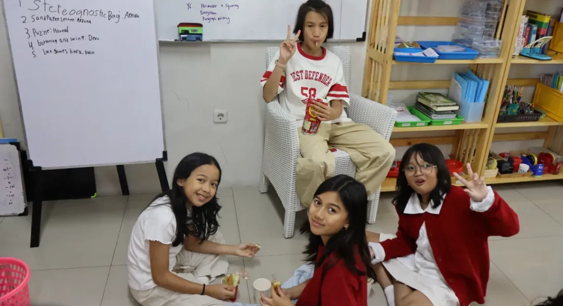 Kecanduan Gadget Pada Anak