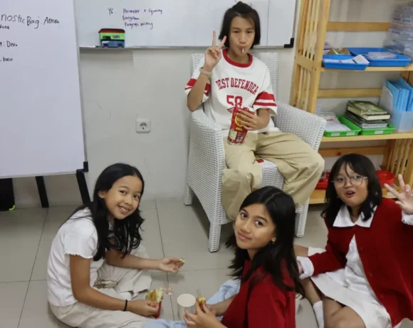 Kecanduan Gadget Pada Anak