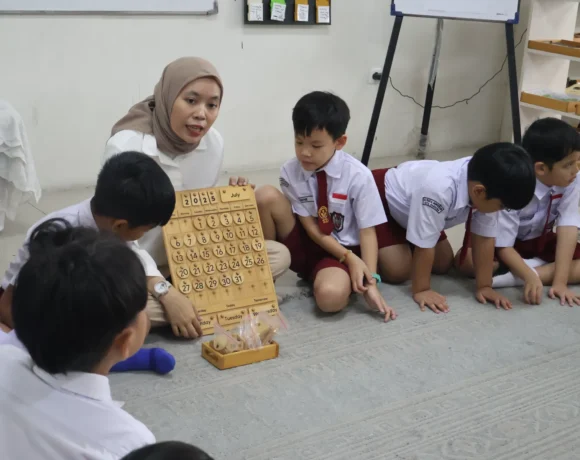 Sejarah Montessori: Memahami Waktu dan Perubahan