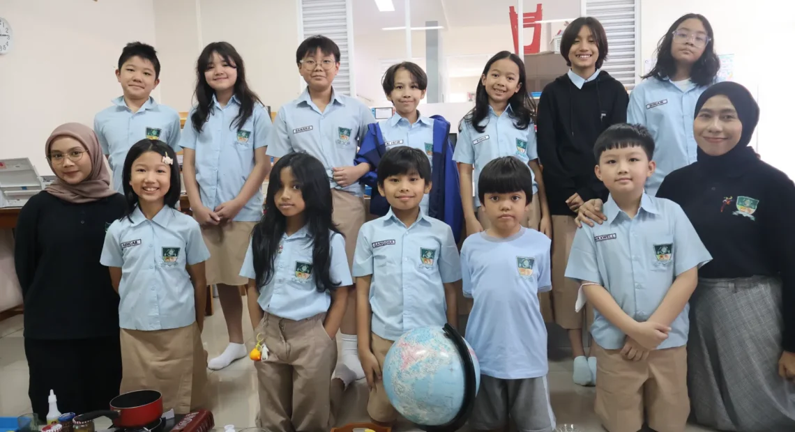 Ayah Hebat, Anak Cerdas: Peran Sentral Ayah dalam Metode Montessori untuk Generasi Unggul