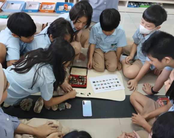 Dari Satelit Palapa ke Ruang Kelas: Menghubungkan Anak-anak dengan Dunia Melalui Pendidikan yang Relevan